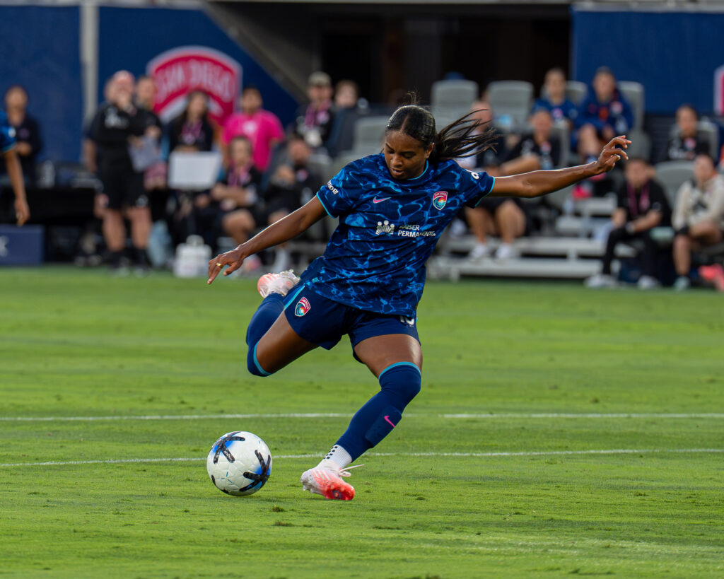 Byars Powers San Diego Wave FC Past Utah Royals in 4-2 Thriller at Snapdragon Stadium